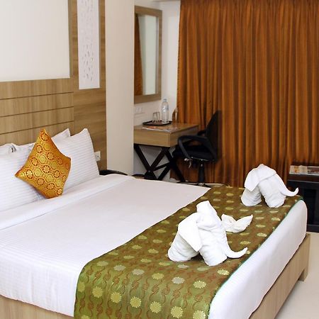 Hotel Vinayaga By Poppys ,Kumbakonam Exteriér fotografie